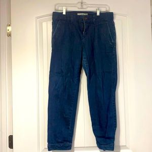 Size: 6M Levis Denim *Replaced Button